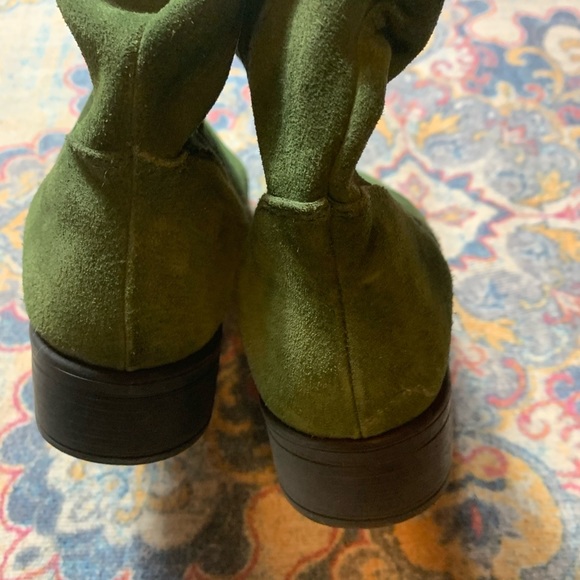 MARTINO Green Suede Pull On Boots Made in Canada - Picture 7 of 8